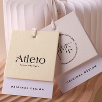 Étiquettes de vêtements personnalisées à bas prix avec impression de logo et nom, étiquettes de vêtements en papier avec cordon