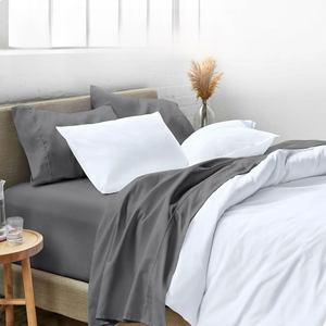 Ánh sáng màu xám sang trọng siêu mềm microfiber 4 Mảnh gối Nữ hoàng tấm ga trải giường thiết lập dễ dàng phù hợp với túi sâu với tính năng làm mát khách sạn - Product Image 1