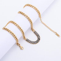 Acero 316L con Revestimiento PVD de Oro de 18K, Resistente al Agua y al Deslustre | Collar Cubano Unisex con Circonitas Cuadradas, Joyería Resistente para la Playa