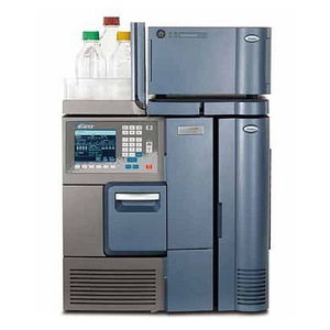 ระบบโครมาโทกราฟีของเหลว HPLC รุ่น E2695 Alliance สำหรับใช้ในห้องปฏิบัติการ ผลิตในสหรัฐอเมริกา - Product Image 1