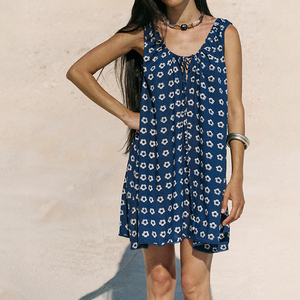 Vestido Mini sin Mangas con Estampado Floral y Cordón Ajustable, Cómodo para el Verano, Vestido de Playa Personalizado 100% Lino - Product Image 2