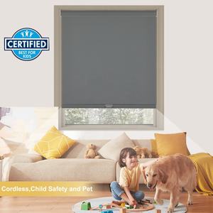 Persianas Enrollables Motorizadas para Ventanas, Personalizables en Ancho, con Control Remoto Inalámbrico y Recargable - Product Image 2