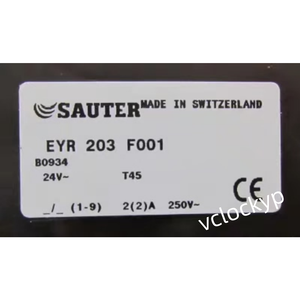 Controlador Universal Sauter NovaFlex EYR 203 F001 18 Entradas/10 Salidas Usado - Product Image 2