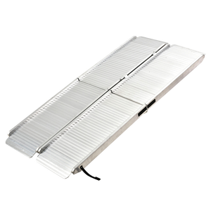 Rampa de aluminio portátil al por mayor de fábrica <span class=keywords><strong>para</strong></span> deshabilitar la rampa plegable de carga de silla de ruedas con asa - Product Image 1