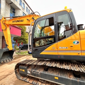 Excavatrice sur chenilles d'occasion Hyundai 220LC-9S de 25 tonnes, peinture d'origine Corée, avec système hydraulique puissant, moteur et boîte de vitesses - Product Image 3