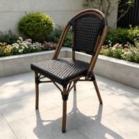 Chaise de bistrot en rotin tressé avec cadre en aluminium de qualité pour mobilier de patio extérieur en gros pour hôtel, restaurant, café