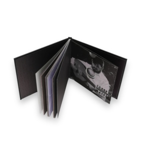 Emballage de CD de musique du monde oriental inspiré de la poésie dans un coffret rigide de luxe avec un design orné d'ornements dorés - Product Image 6