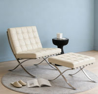 Hochwertiger Akzent-Sessel, Gemütliches Plüschleder, Ergonomische Rückenstütze, Polierte Metallbasis, Einzelsofa für Familie und Schlafzimmer