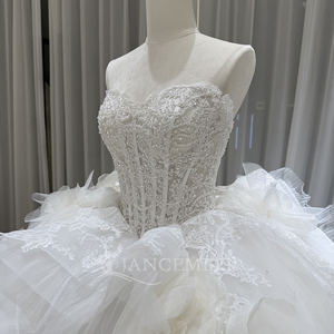 ชุดแต่งงานแบบยาวลากพื้น แบรนด์ Jancember รุ่น Lsoy046 ประดับด้วยคริสตัลทำมืออย่างประณีต ผ้าทูลล์ระยิบระยับ ไร้สายคาดไหล่ - Product Image 4