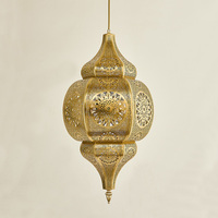 Lustre en fer de taille moyenne de style marocain moderne adapté aux lustres de mosquée et d'église