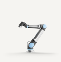 Fabricant de robots palettiseurs UR30, chariot élévateur robotisé