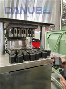 เครื่องอัดแท่งถ่านไฮดรอลิกควบคุมด้วย PLC อุปกรณ์ขึ้นรูปผงถ่านชีวมวลอัตโนมัติ - Product Image 5