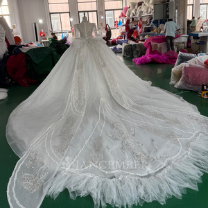 Vestido de Novia Barroco Impresionante con Cuello Barco, Manga Corta con Ilusión de Transparencia y Apliques, Ideal para Fiestas y Bodas, para Novias Musulmanas Modestas, Modelo MC060 - Product Image 4