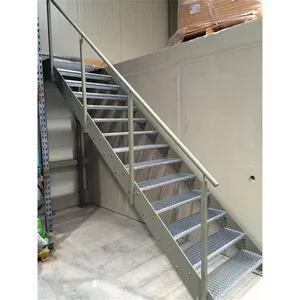 Nhà máy cung cấp thép lưới mạ kẽm cầu thang ngoài trời cầu thang thép treads cho bước thang