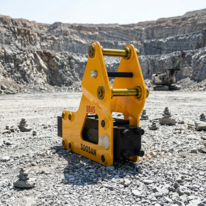 Martillo Hidráulico Lateral SB45 de Alta Resistencia para Excavadoras de 7-14T - Accesorio de Bajo Perfil para Construcción y Excavación de Zanjas - Product Image 1