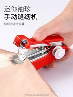 Vente en gros Petite machine à coudre domestique Machine à coudre de poche manuelle Mini machine à coudre multifonctionnelle portable de voyage
