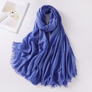 Autunno inverno semplice Voile hijab da donna fascia a righe musulmane sciarpa in lino di cotone traspirante tinta unita shawls190 x 100cm - Product Image 4