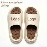 Claquettes de massage antidérapantes en EVA personnalisées unisexe OEM, avec semelle réflexologie acupression marron, logo personnalisé