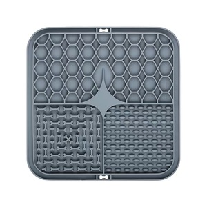 แผ่นรองอาหารสัตว์เลี้ยงซิลิโคนแบบชะลอการกิน พร้อมที่ตักอาหาร ชามอาหารแบบชะลอการกิน พร้อมฐานยึดกันลื่นสำหรับสุขภาพสุนัขและแมว - Product Image 2