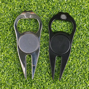 Outil de réparation de divots de golf en métal Dericsson avec logo personnalisé et marqueur de balle - Product Image 2