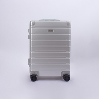 Échantillon de logo disponible, valise de cabine de luxe en aluminium, fermeture éclair TSA sans fermeture éclair, panneau imperméable, écologique, légère, en polyester