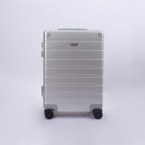 Maleta de Mano de Aluminio de Lujo con Panel sin Cremallera TSA, Impermeable, Ecológica y Ligera de Poliéster, Muestra de Logotipo Disponible - Product Image 4