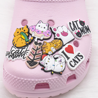 HYBkuaji 2023 NOUVEAU chat mignon en gros chaussure PVC chaussure breloques dentelle décoration Père Noël Elk bonhomme de neige personnalisé sabot chaussure breloques vendeur