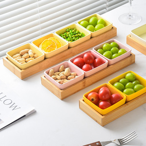 Plato cuadrado de cerámica para aperitivos con bandeja de bambú, plato dividido para aperitivos, plato para salsa de hot pot, uso doméstico - Product Image 1