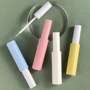 Mini tube en gros pour faux cils – Colle à cils super rapide, forte, longue durée, résistante à l'humidité, pour cils en bande et à base d'huile - Product Image 3