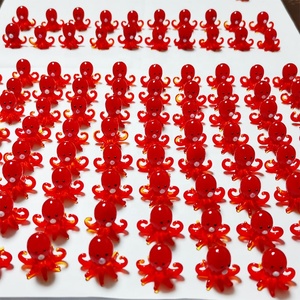 Figurine <span class=keywords><strong>miniature</strong></span> <span class=keywords><strong>en</strong></span> <span class=keywords><strong>verre</strong></span> <span class=keywords><strong>soufflé</strong></span> personnalisée, pieuvre rouge, animal marin 3D pour micro-paysage, kits de bougies <span class=keywords><strong>en</strong></span> <span class=keywords><strong>verre</strong></span>, technique de lampworking - Product Image 6