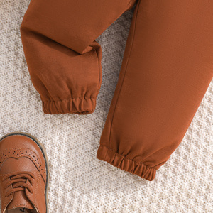 เสื้อผ้าเด็กแฟชั่น เสื้อแขนยาว เสื้อครอปน่ารัก ลายหมีน้อย เสื้อแขนกุด จับคู่กับกางเกงลำลอง ชุดสามชิ้นเรียบง่าย - Product Image 6