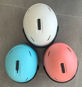 Maßgefertigter ABS+EPS Skihelm mit Integrierter Skibrille und Unsichtbarem Gehörschutz Universell in Europäischem Lagerbestand - Product Image 3