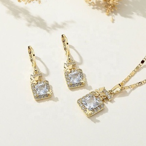 Joyería Oro, Conjuntos de Aretes y Collares, Joyería de Oro de 18K con Modelo Femenina, Venta al por Mayor de Joyería para Mujer en Dubái, Precio de Conjunto de Joyería - Product Image 6
