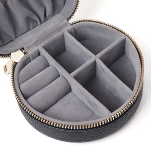 Joyero de viaje de estilo femenino con cierre de cremallera pequeña de terciopelo con logotipo personalizado, organizador elegante, estuche de almacenamiento para collares y joyas - Product Image 6