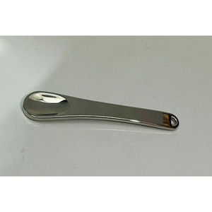 Cuillère à shilajit moderne conçue pour une administration contrôlée des suppléments, pour le bien-être en déplacement - Product Image 2