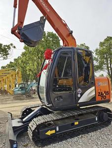 Mini-excavatrice compacte sur chenilles Hitachi ZAXIS 70 d'occasion avec godet de 0,3 m³ pour la construction et l'agriculture - Product Image 4