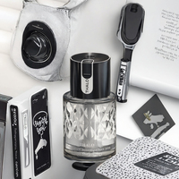 Diffuseur de parfum intelligent pour voiture 120ml, alimenté par USB, diffuseur d'arômes longue durée, parfum pour voiture, désodorisant, éliminateur d'odeurs