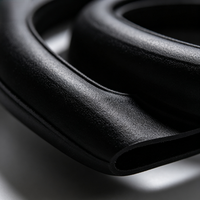 Vente en gros de granulés de TPE moulés par surmoulage, étanches et antichoc, matière première pour la fabrication de feux de clignotants de moto et de joints en caoutchouc souple