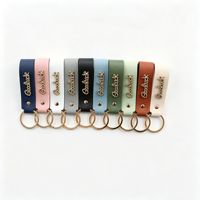 Porte-clés en cuir rectangulaire multicolore avec lettres, porte-bonheur, style minimaliste pour couples, petit cadeau pendentif