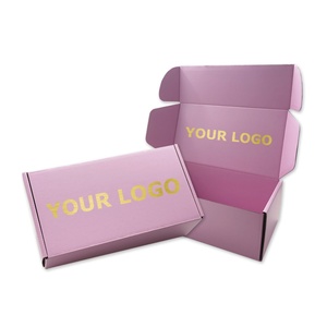 Caja de Envío Personalizada de Lujo con Logotipo en Lámina Plateada y Dorada Brillante de 2 mm, Embalaje Corrugado para Extensiones de Cabello, Caja de Envío Rosa - Product Image 1