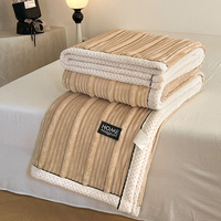 Couverture polaire en corail rayé, fausse fourrure de lapin, chaude, douce et épaisse, en flanelle, pour lit double, couette pour canapé d'hiver
