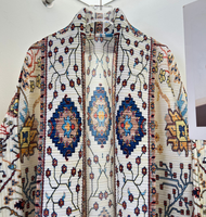 Abaya Kimono Longue Plissée à Col Montant et Imprimé Floral Ethnique Vintage pour Femmes Musulmanes – Idéale pour l'Aïd et le Moyen-Orient