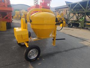 Nouvelle bétonnière mobile diesel portable la plus vendue avec pompe à eau intégrée 8M/<span class=keywords><strong>H</strong></span>, robuste et haute performance - Product Image 6