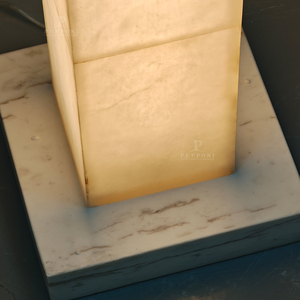 Lampe sur pied Wabi Sabi en onyx, base en marbre naturel, pour hall d'entrée - Product Image 3
