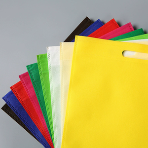 <span class=keywords><strong>Sac</strong></span> cadeau non tissé écologique à prix d'usine, personnalisable avec logo imprimé, réutilisable, avec poignée découpée en D, pour boutique - Product Image 6