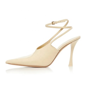 Zapatos de tacón de aguja finos con logo personalizado y huecos laterales para mujer, sandalias con tiras cruzadas y hebilla, ideales para citas. - Product Image 3