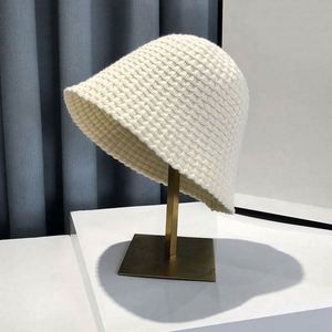 Chapeaux Bob Tricotés en Crochet Doux et Tendance pour Femmes – Idéaux pour la Pêche, les Loisirs, le Ski et les Fêtes (Vente en Gros) - Product Image 3