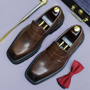 Zapatos de hombre de cuero genuino de alta gama, con punta cuadrada, suela gruesa y suave, estilo clásico británico para uso diario, formal y de negocios. - Product Image 5