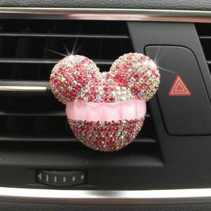 Clip diffuseur de parfum pour voiture en métal, motif dessin animé, bordé de diamants, avec cristal, pour grille d'aération, vente en gros - Product Image 4