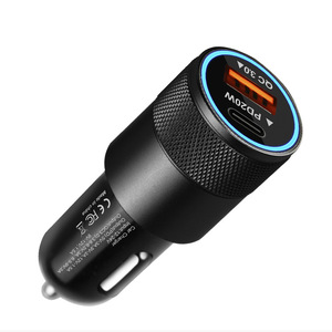 Cargador de coche QC3.0 de doble puerto con carga rápida de 15W PD 20W para teléfonos inteligentes, para uso en coche, en colores platino, plateado y negro. - Product Image 2